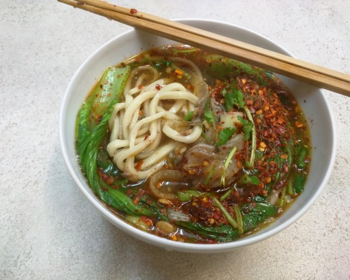 schezwan noodle soup